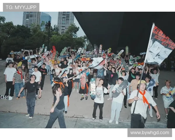 武汉滑板队快攻战术解析:如何在比赛中实现快速反击与团队配合